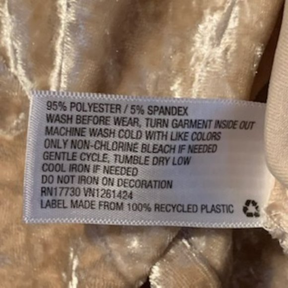 Velvety Hi-Lo Motivation Shirt - Picture 4 of 5